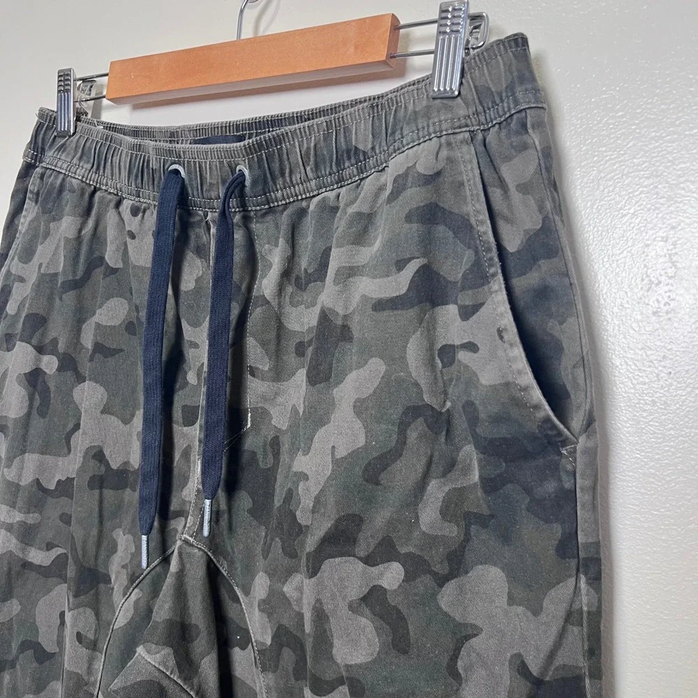 Zanerobe Sureshot Jogger Pants Mens 34 Green Camo Stretch Tapered
